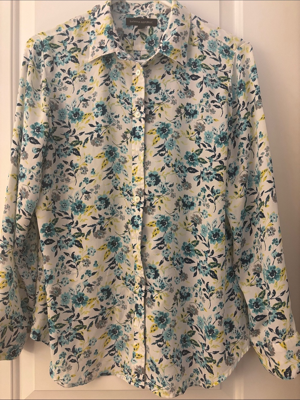 Banana Republic White Floral Button-Up Shirt with Teal & Yellow Accents